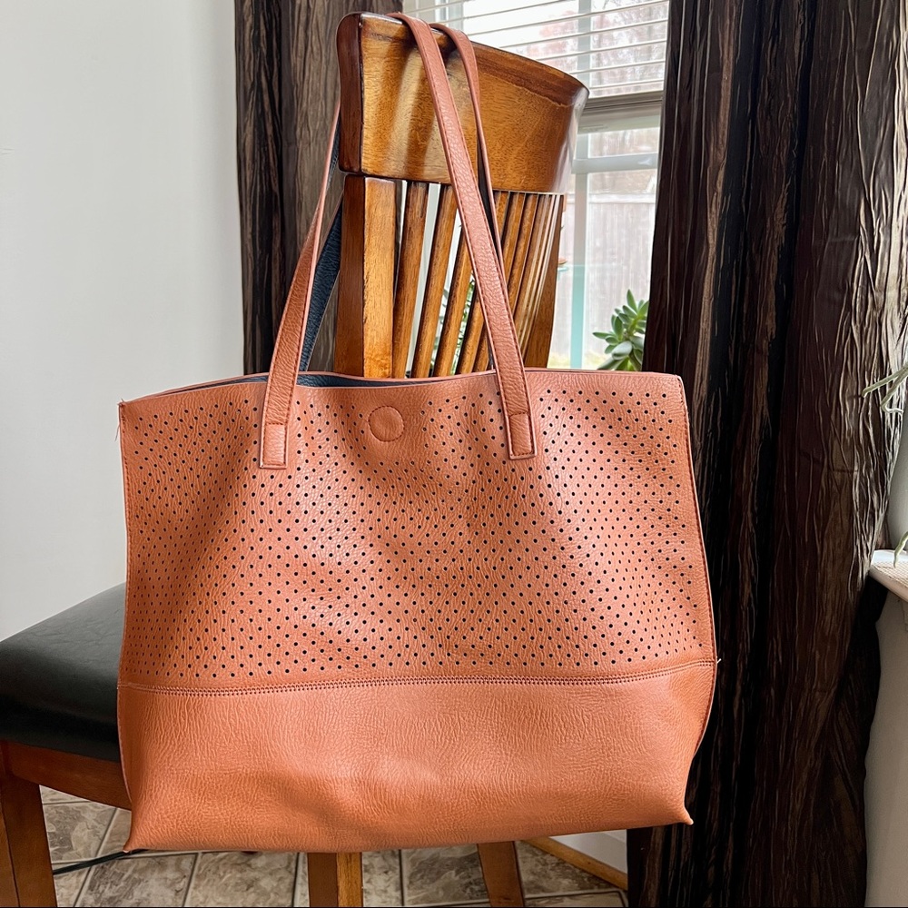 G. H. BASS & CO Faux Leather 2-in-1 Reversible Tote w/Matching Pouch